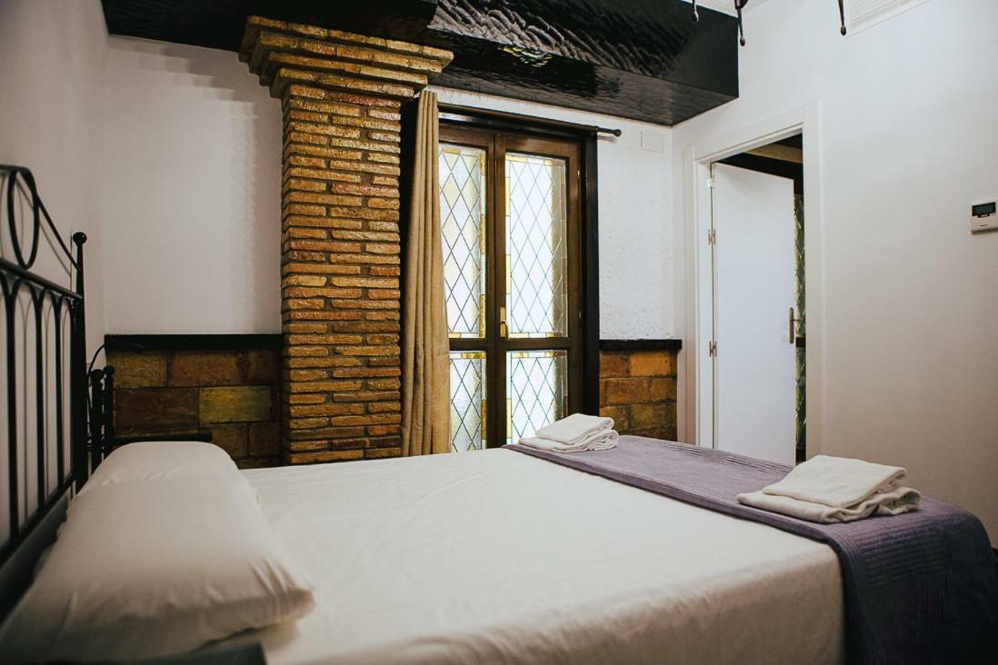Hotel&Bar Ducay Olite Exteriör bild